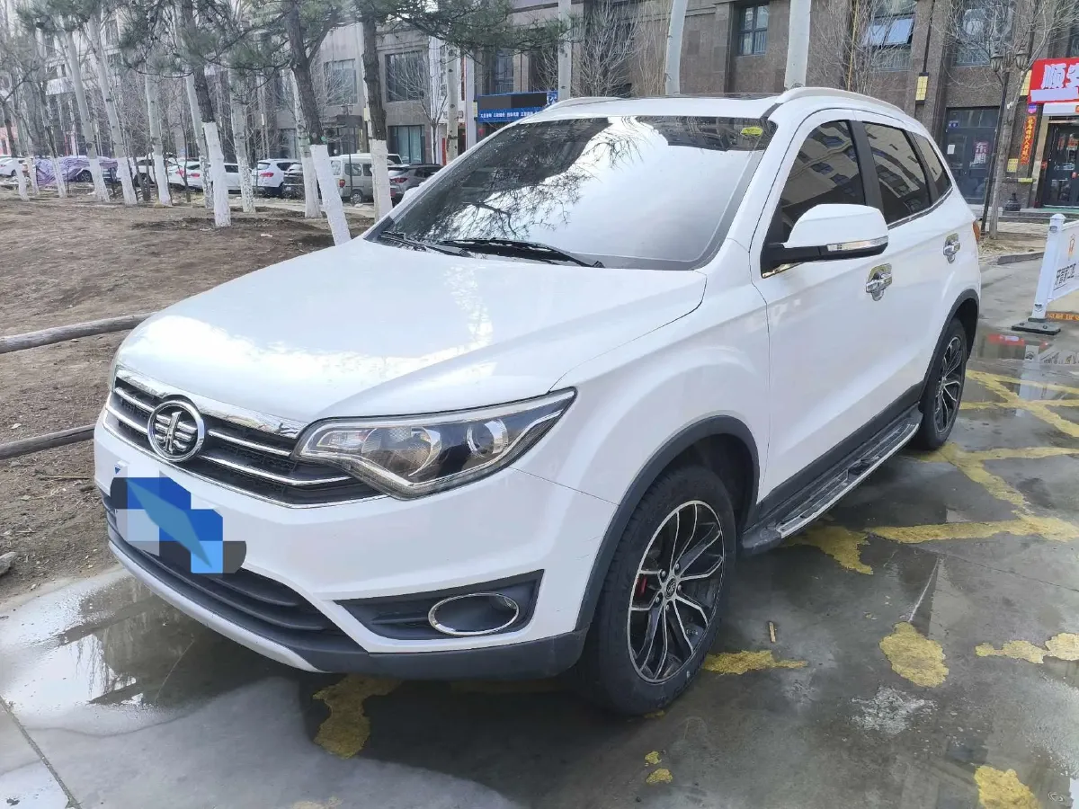 2017 FAW Senia R7 1.6L 116HP L4 5MT,autocango,china used car exporter,china ev exporter,chinese used car exporter,chinese used ev exporter
