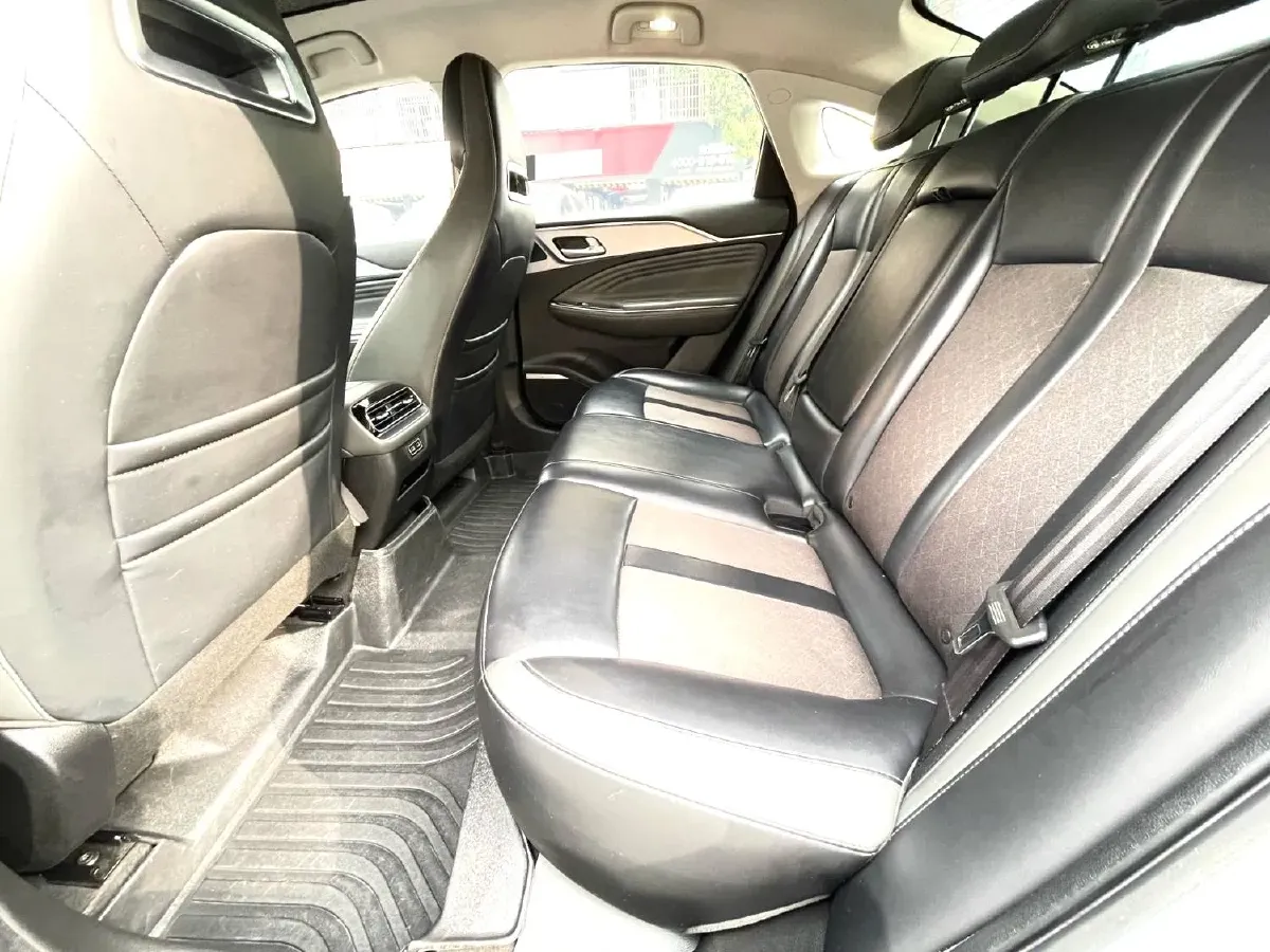 2022 ChangAn Oshan Z6 1.5T 170HP L4 6TCT PHEV 28.4KWH,autocango,china used car exporter,china ev exporter,chinese used car exporter,chinese used ev exporter