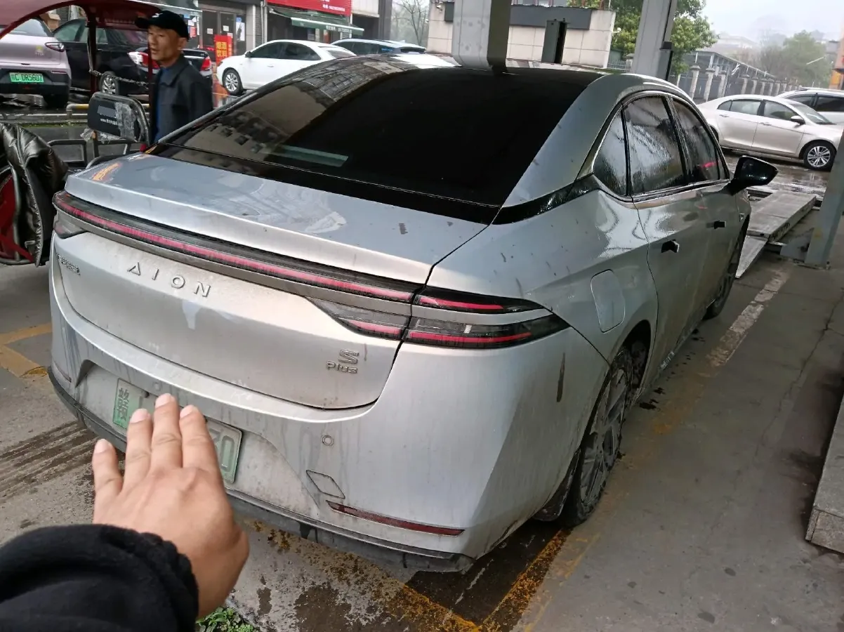 2022 ChangAn Oshan Z6 1.5T 170HP L4 6TCT PHEV 28.4KWH,autocango,china used car exporter,china ev exporter,chinese used car exporter,chinese used ev exporter