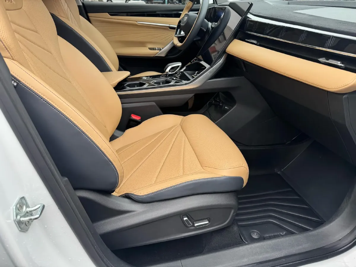 2023 Geely StarRay 1.5T 181HP L4 7DCT,autocango,china used car exporter,china ev exporter,chinese used car exporter,chinese used ev exporter