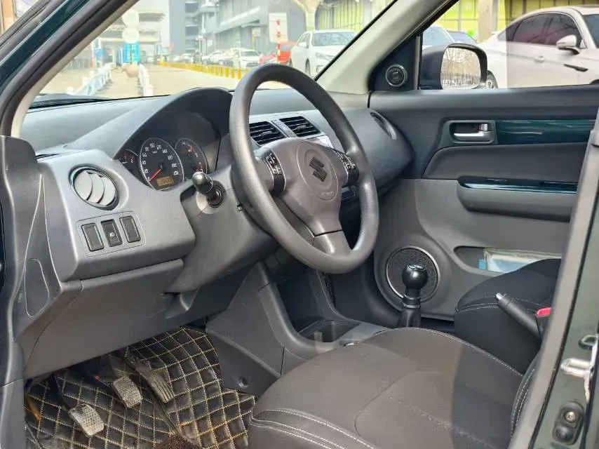 2016 Suzuki Swift 1.5L 103HP L4 4AT,autocango,china used car exporter,china ev exporter,chinese used car exporter,chinese used ev exporter