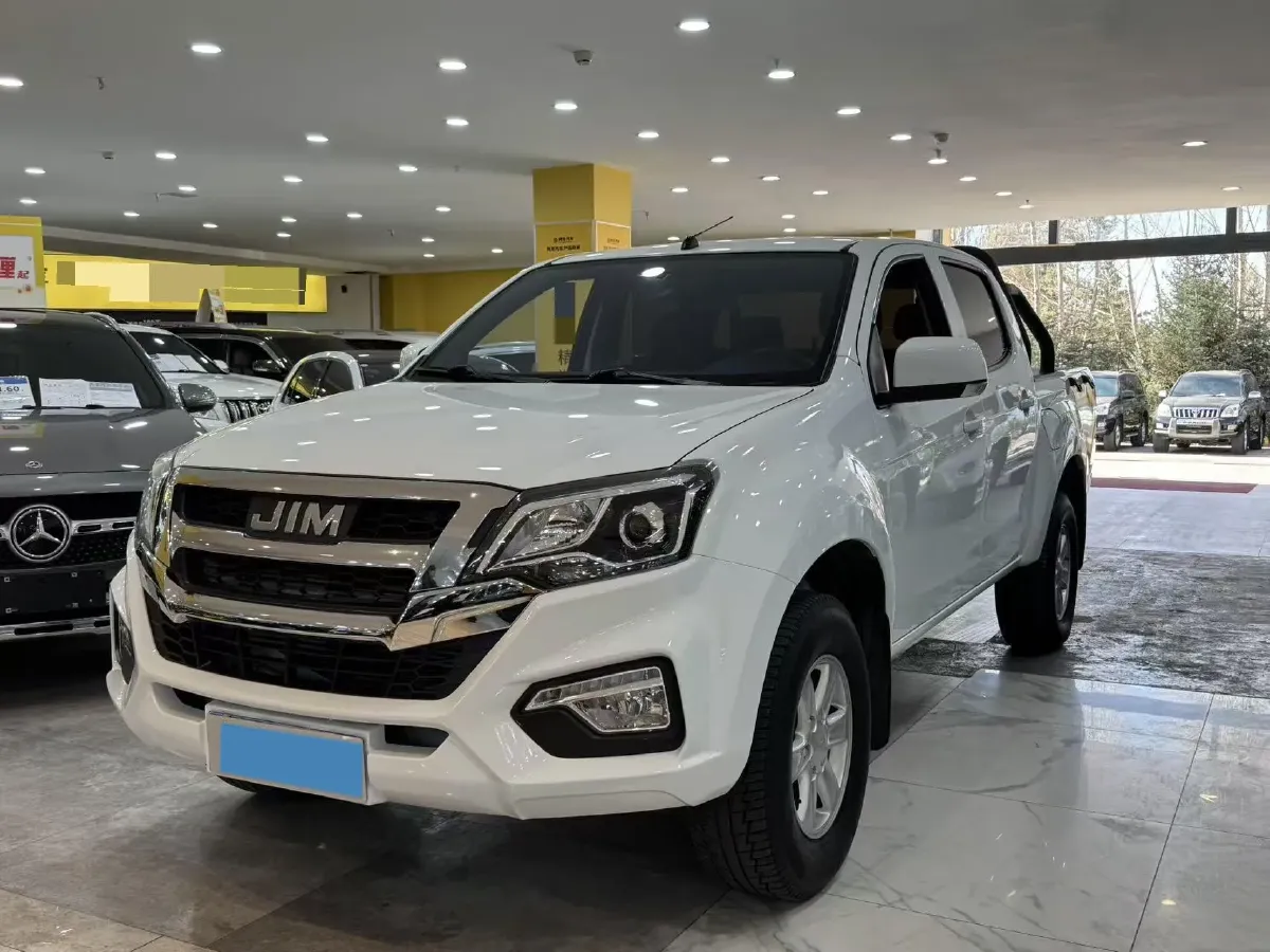 2022 Isuzu RE-MAX Jim 2.4T 211HP L4 5MT,autocango,china used car exporter,china ev exporter,chinese used car exporter,chinese used ev exporter