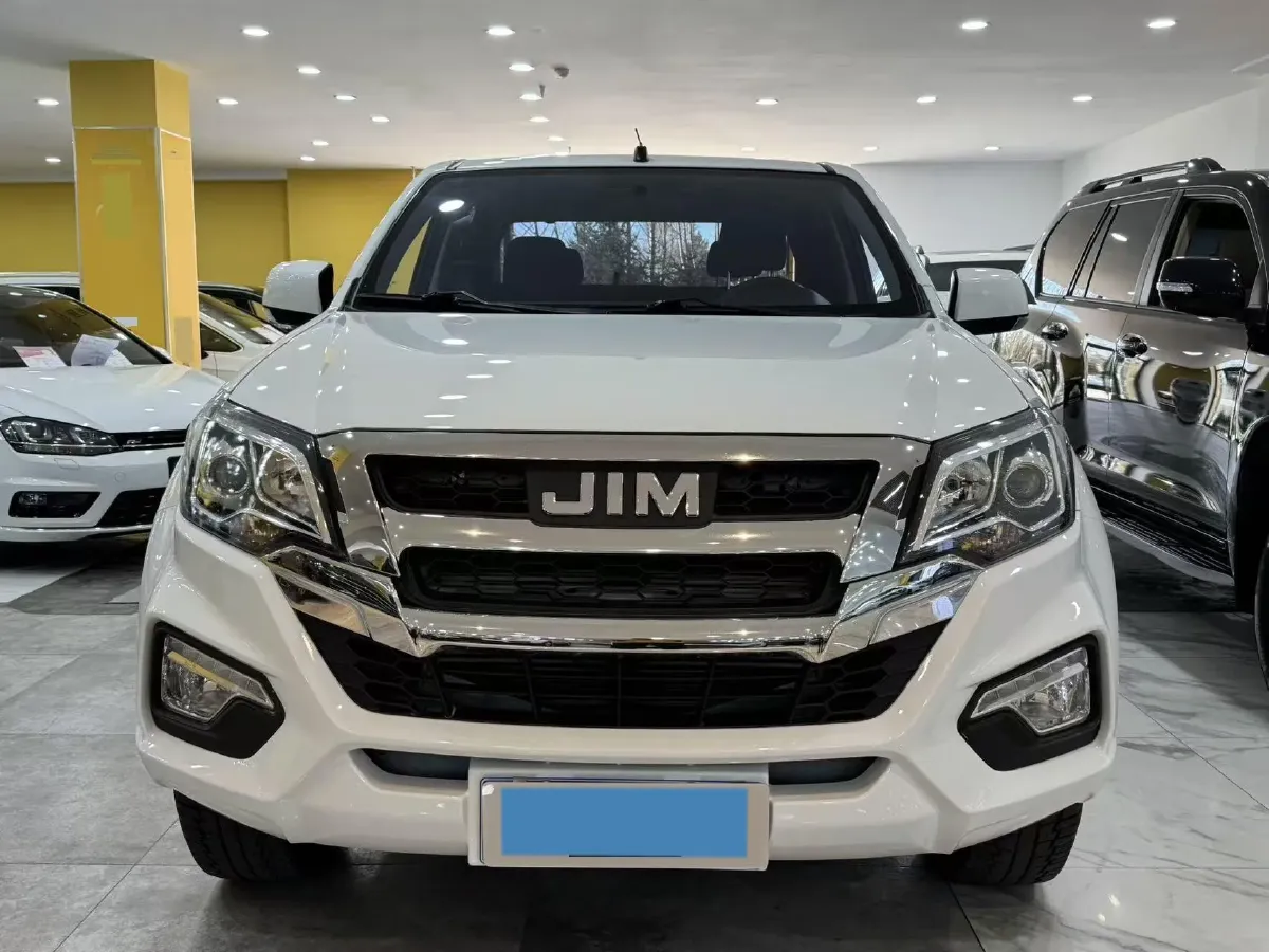 2022 Isuzu RE-MAX Jim 2.4T 211HP L4 5MT,autocango,china used car exporter,china ev exporter,chinese used car exporter,chinese used ev exporter
