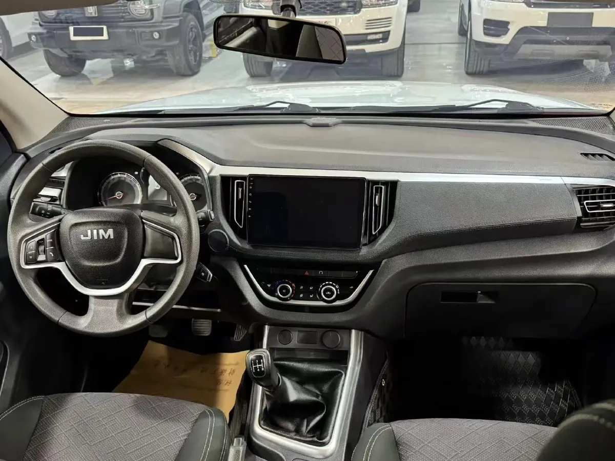 2022 Isuzu RE-MAX Jim 2.4T 211HP L4 5MT,autocango,china used car exporter,china ev exporter,chinese used car exporter,chinese used ev exporter