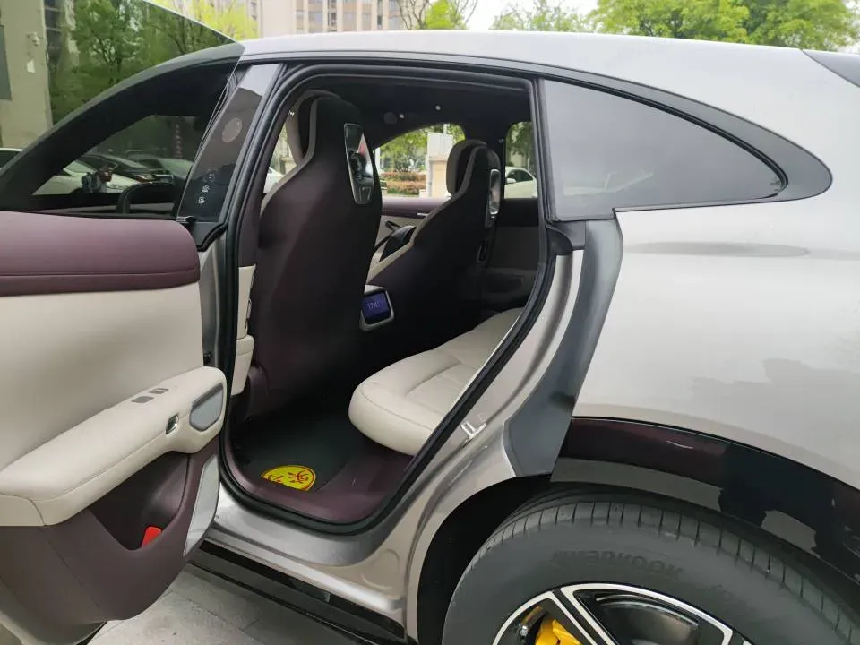 2025 MI YU7 BEV,autocango,china used car exporter,china ev exporter,chinese used car exporter,chinese used ev exporter