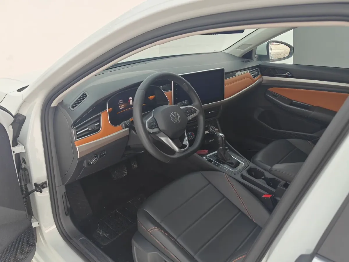 2023 Volkswagen Bora 1.2T 116HP L4 7DCT,autocango,china used car exporter,china ev exporter,chinese used car exporter,chinese used ev exporter