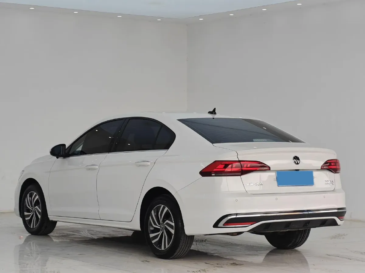 2023 Volkswagen Bora 1.2T 116HP L4 7DCT,autocango,china used car exporter,china ev exporter,chinese used car exporter,chinese used ev exporter