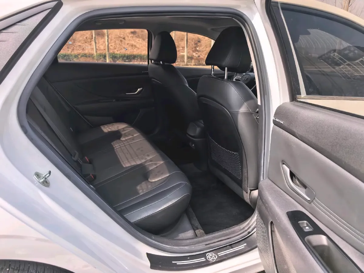 2021 Hyundai Elantra 1.5L 115HP L4 CVT,autocango,china used car exporter,china ev exporter,chinese used car exporter,chinese used ev exporter