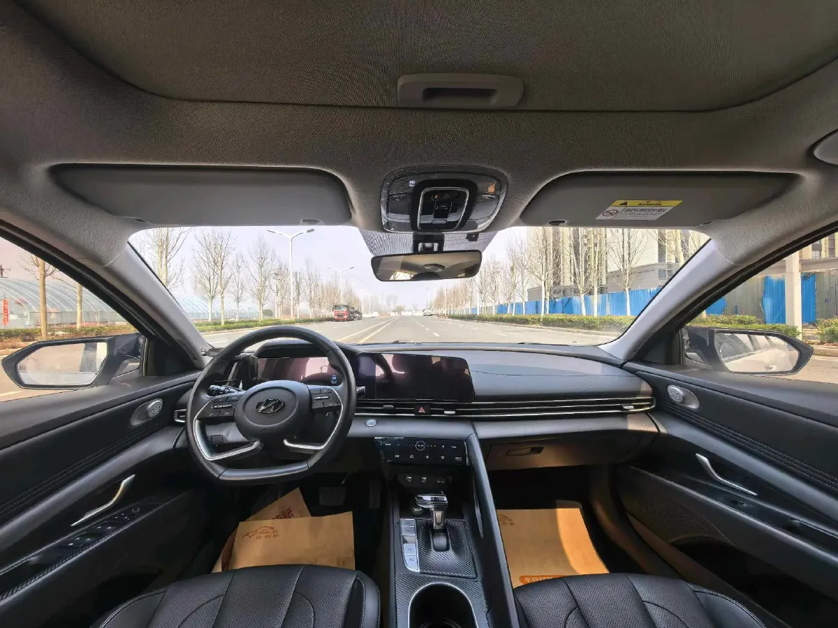 2021 Hyundai Elantra 1.5L 115HP L4 CVT,autocango,china used car exporter,china ev exporter,chinese used car exporter,chinese used ev exporter