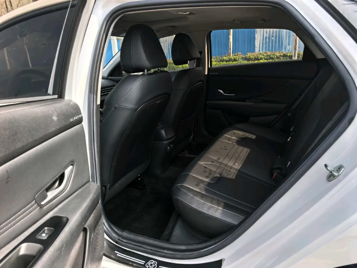 2021 Hyundai Elantra 1.5L 115HP L4 CVT,autocango,china used car exporter,china ev exporter,chinese used car exporter,chinese used ev exporter