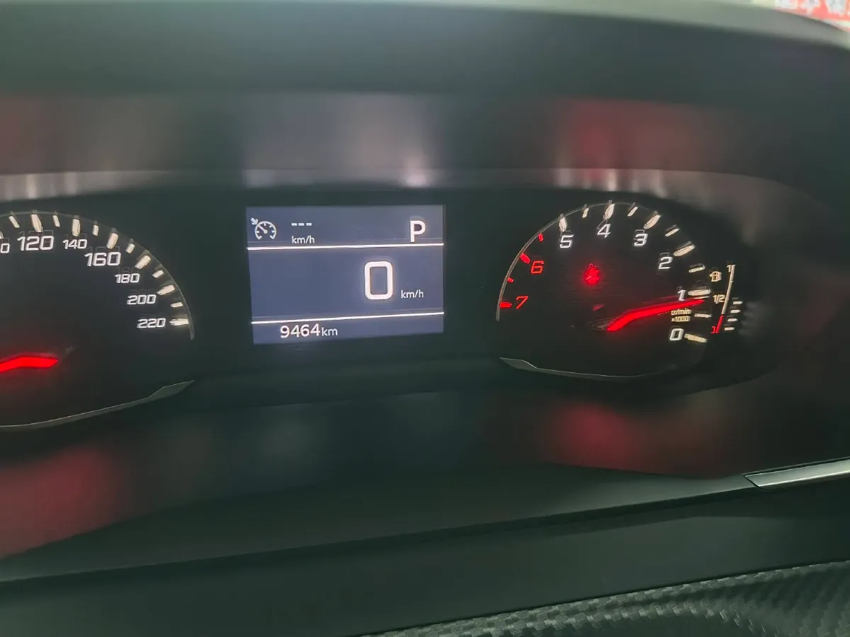 2022 Peugeot 2008 1.2T 136HP L3 6DCT,autocango,china used car exporter,china ev exporter,chinese used car exporter,chinese used ev exporter