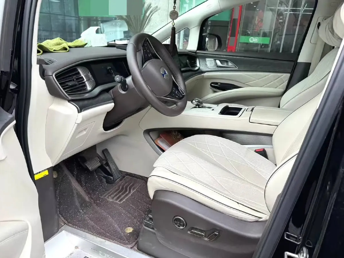 2024 Denza D9 1.5T 139HP L4 E-CVT PHEV 40KWH,autocango,china used car exporter,china ev exporter,chinese used car exporter,chinese used ev exporter