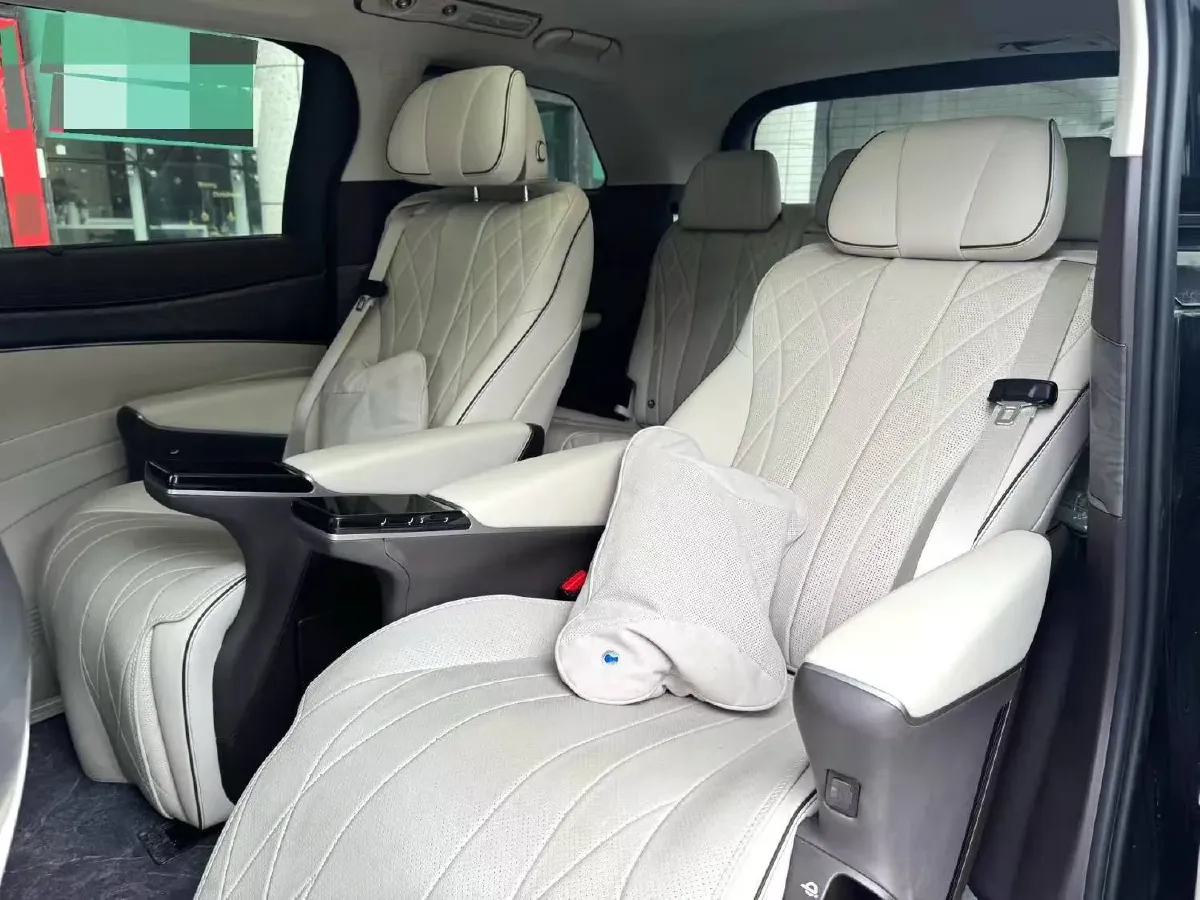 2024 Denza D9 1.5T 139HP L4 E-CVT PHEV 40KWH,autocango,china used car exporter,china ev exporter,chinese used car exporter,chinese used ev exporter