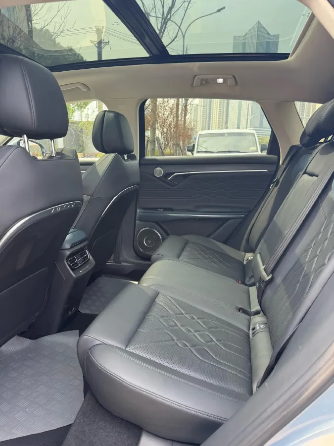 2022 Voyah FREE BEV 106KWH,autocango,china used car exporter,china ev exporter,chinese used car exporter,chinese used ev exporter