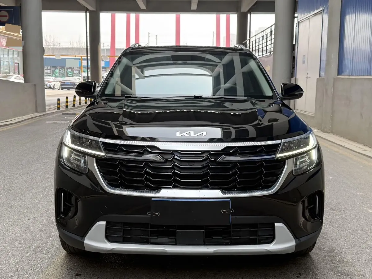 2023 Kia Seltos 1.5L 115HP L4 CVT,autocango,china used car exporter,china ev exporter,chinese used car exporter,chinese used ev exporter