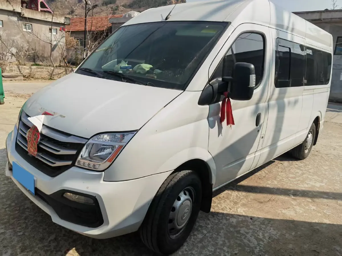 2025 MAXUS XinTu V80 2.0T 147HP L4 6MT,autocango,china used car exporter,china ev exporter,chinese used car exporter,chinese used ev exporter
