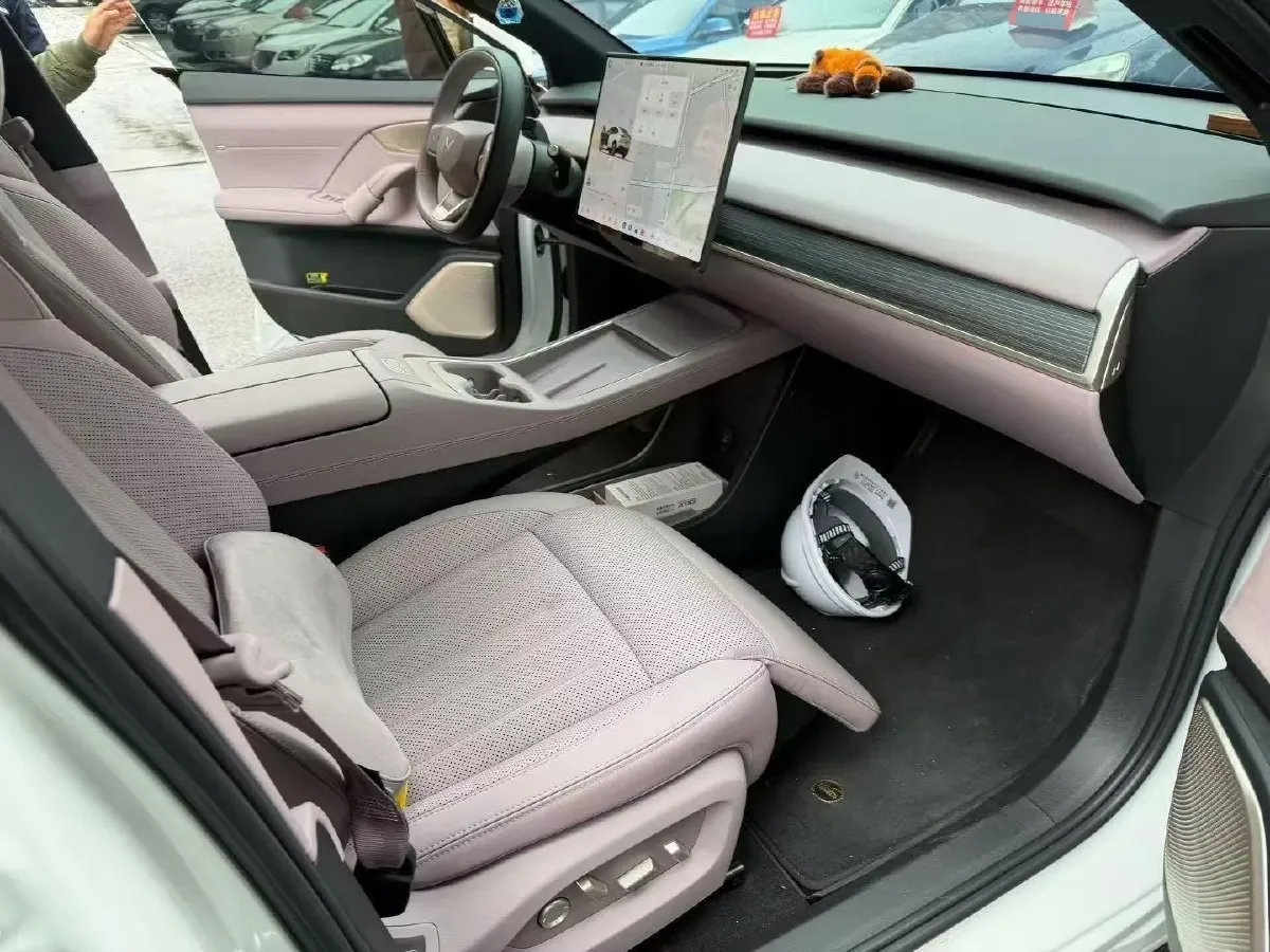 2024 ONVO L60 BEV 60KWH,autocango,china used car exporter,china ev exporter,chinese used car exporter,chinese used ev exporter