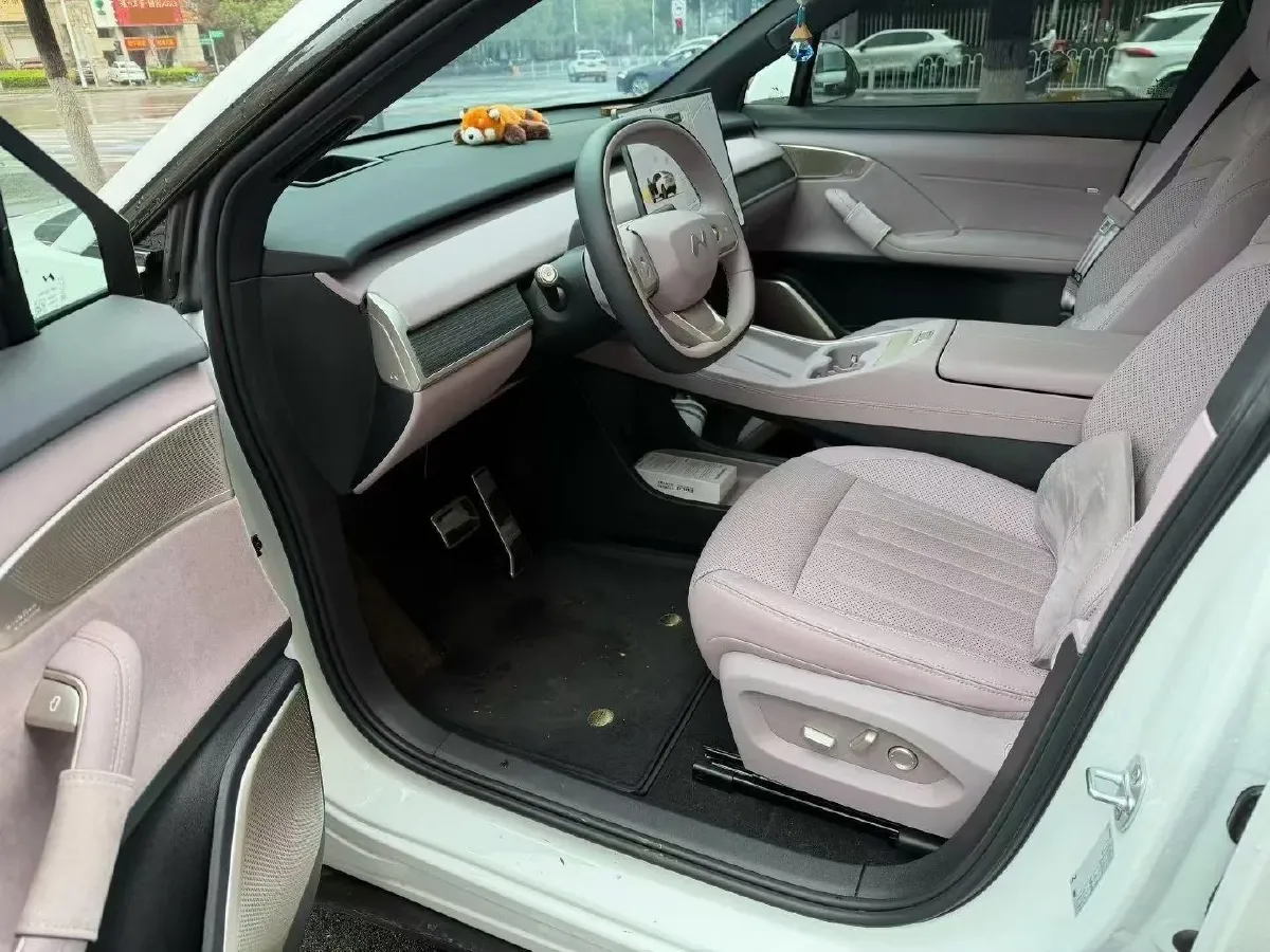 2024 ONVO L60 BEV 60KWH,autocango,china used car exporter,china ev exporter,chinese used car exporter,chinese used ev exporter