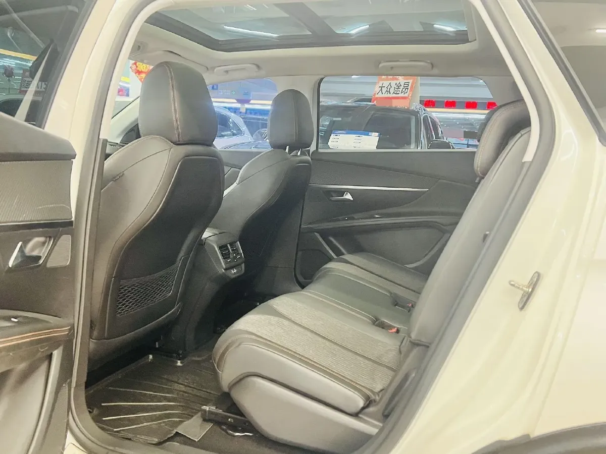 2017 Peugeot 5008 1.6T 167HP L4 6AT,autocango,china used car exporter,china ev exporter,chinese used car exporter,chinese used ev exporter