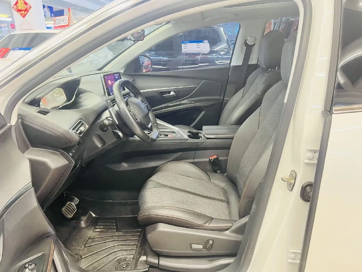 2017 Peugeot 5008 1.6T 167HP L4 6AT,autocango,china used car exporter,china ev exporter,chinese used car exporter,chinese used ev exporter