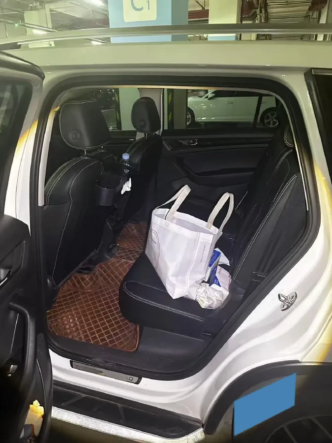 2018 Skoda Kodiak 2.0T 186HP L4 7DCT,autocango,china used car exporter,china ev exporter,chinese used car exporter,chinese used ev exporter