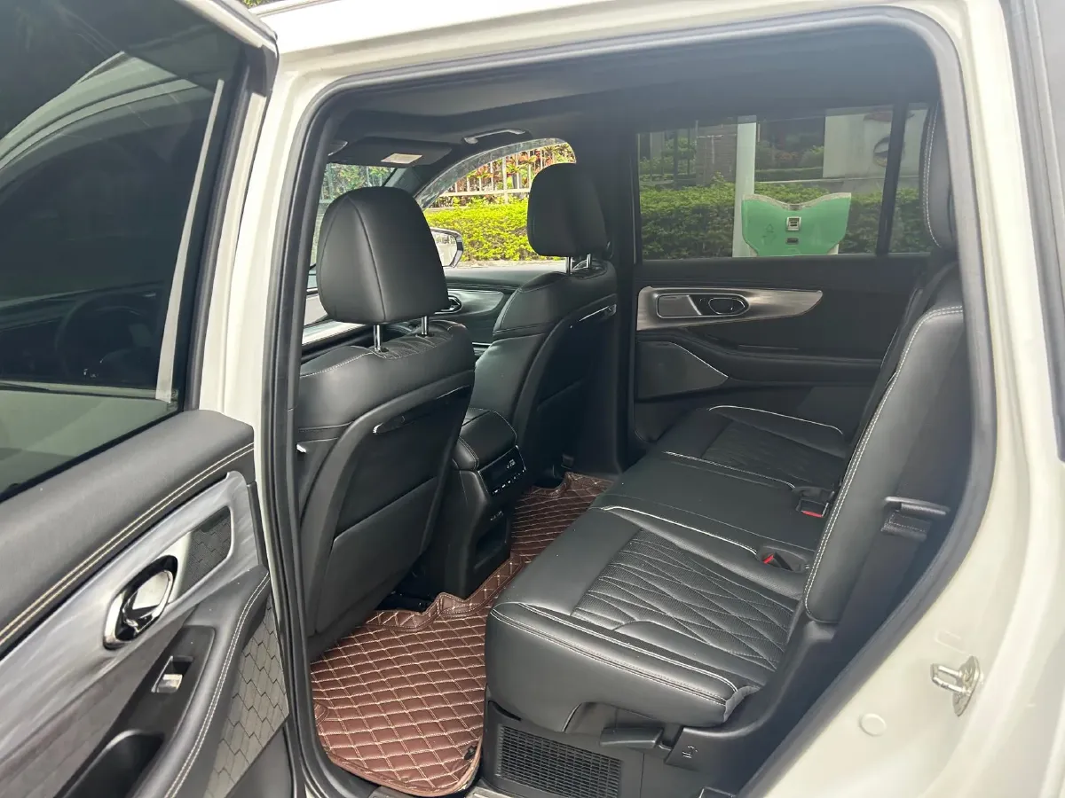 2022 GAC Trumpchi GS8 2.0T 190HP L4 E-CVT Hybrid,autocango,china used car exporter,china ev exporter,chinese used car exporter,chinese used ev exporter