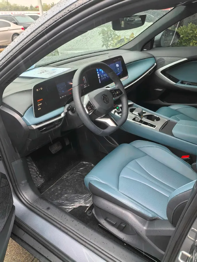 2025 MG 7 1.5T 188HP L4 7DCT,autocango,china used car exporter,china ev exporter,chinese used car exporter,chinese used ev exporter