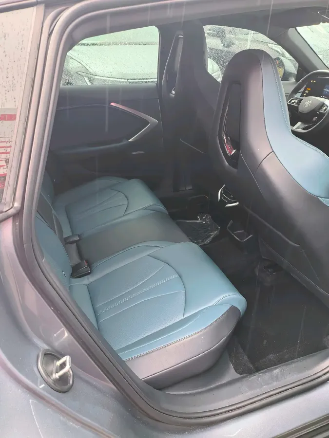 2025 MG 7 1.5T 188HP L4 7DCT,autocango,china used car exporter,china ev exporter,chinese used car exporter,chinese used ev exporter