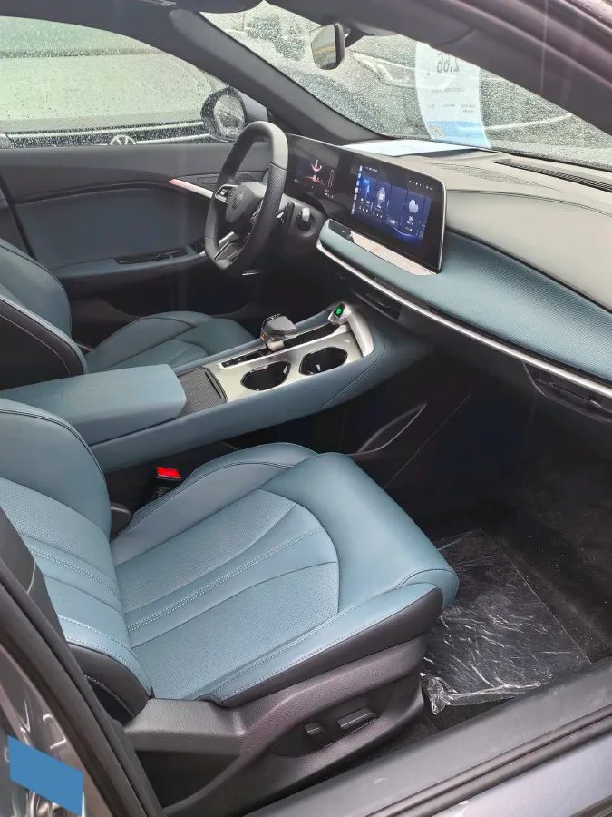 2025 MG 7 1.5T 188HP L4 7DCT,autocango,china used car exporter,china ev exporter,chinese used car exporter,chinese used ev exporter