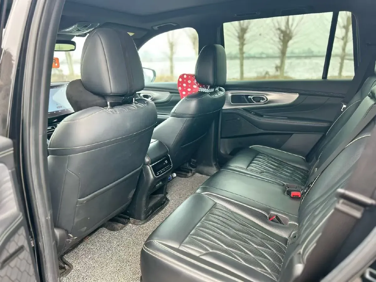 2022 GAC Trumpchi GS8 2.0T 252HP L4 8AT,autocango,china used car exporter,china ev exporter,chinese used car exporter,chinese used ev exporter