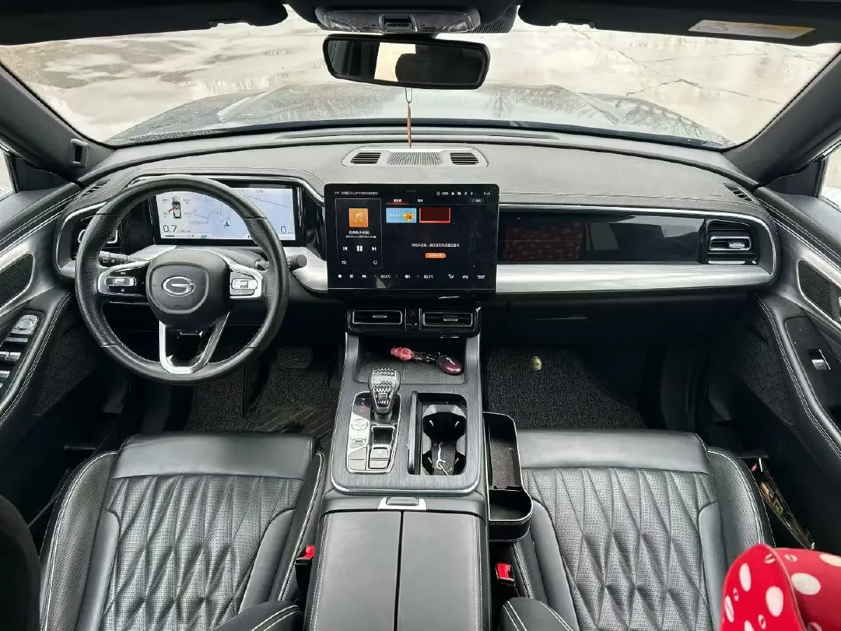 2022 GAC Trumpchi GS8 2.0T 252HP L4 8AT,autocango,china used car exporter,china ev exporter,chinese used car exporter,chinese used ev exporter