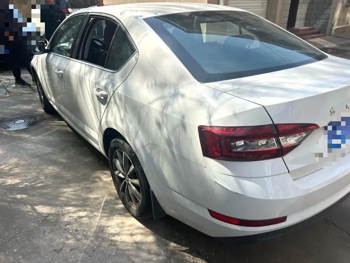 2022 Skoda Octavia 1.5L 113HP L4 6AT,autocango,china used car exporter,china ev exporter,chinese used car exporter,chinese used ev exporter