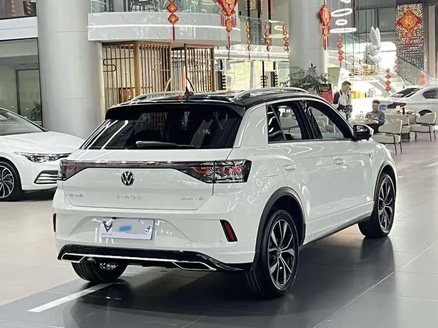 2023 Volkswagen T-Roc 1.5T 160HP L4 7DCT,autocango,china used car exporter,china ev exporter,chinese used car exporter,chinese used ev exporter