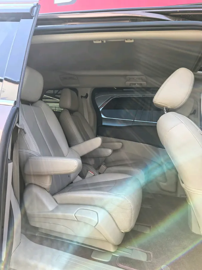 2018 Buick GL8 2.0T 260HP L4 6AT,autocango,china used car exporter,china ev exporter,chinese used car exporter,chinese used ev exporter