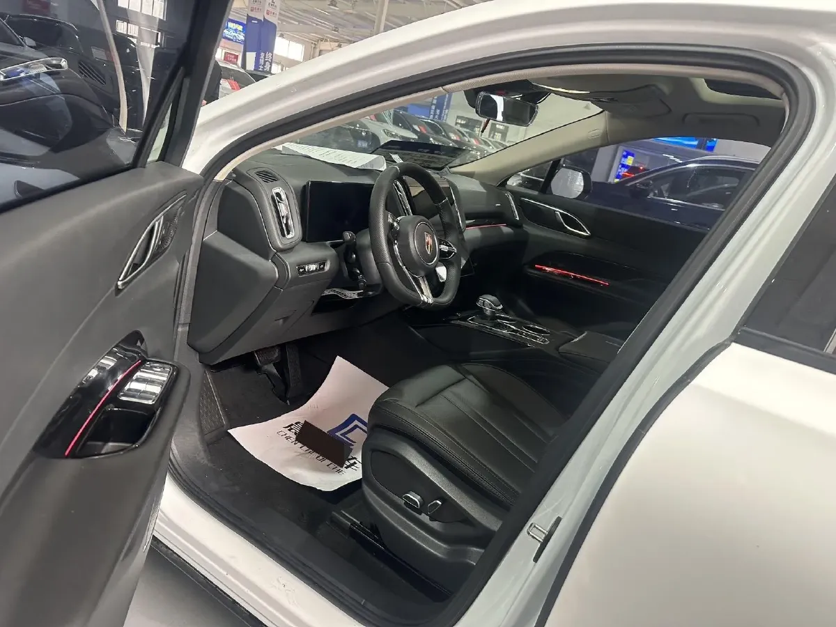 2023 HongQi HS3 1.5T 169HP L4 7DCT,autocango,china used car exporter,china ev exporter,chinese used car exporter,chinese used ev exporter