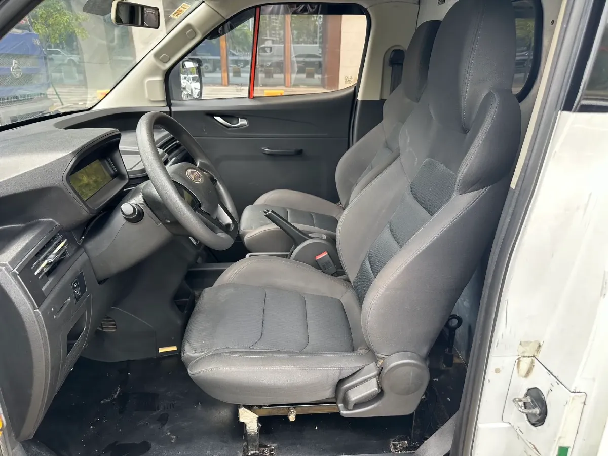 2019 Karry Dolphin EV BEV 44.5KWH,autocango,china used car exporter,china ev exporter,chinese used car exporter,chinese used ev exporter