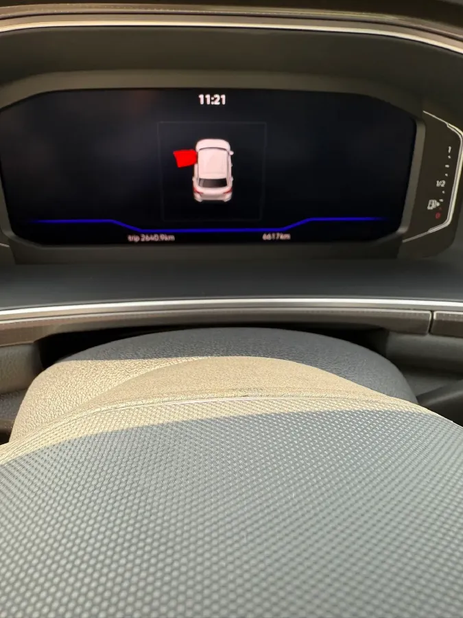 2023 Volkswagen T-Roc 1.5T 160HP L4 7DCT,autocango,china used car exporter,china ev exporter,chinese used car exporter,chinese used ev exporter