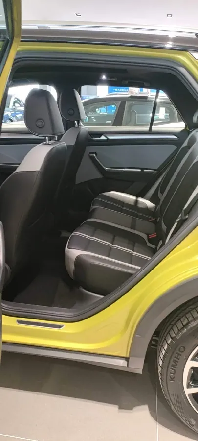 2023 Volkswagen T-Roc 1.5T 160HP L4 7DCT,autocango,china used car exporter,china ev exporter,chinese used car exporter,chinese used ev exporter