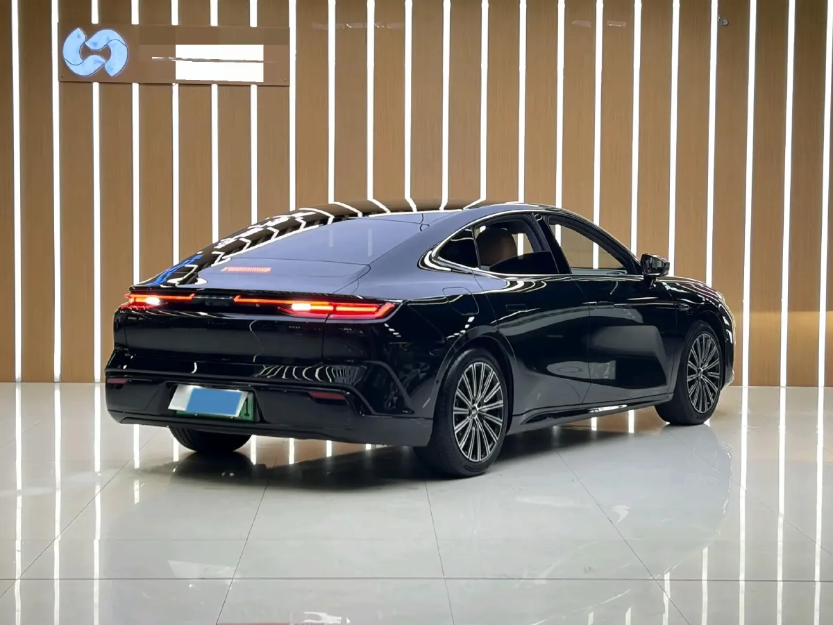 2025 Geely Galaxy Starshine 8 1.5L 112HP L4 1DHT PHEV,autocango,china used car exporter,china ev exporter,chinese used car exporter,chinese used ev exporter