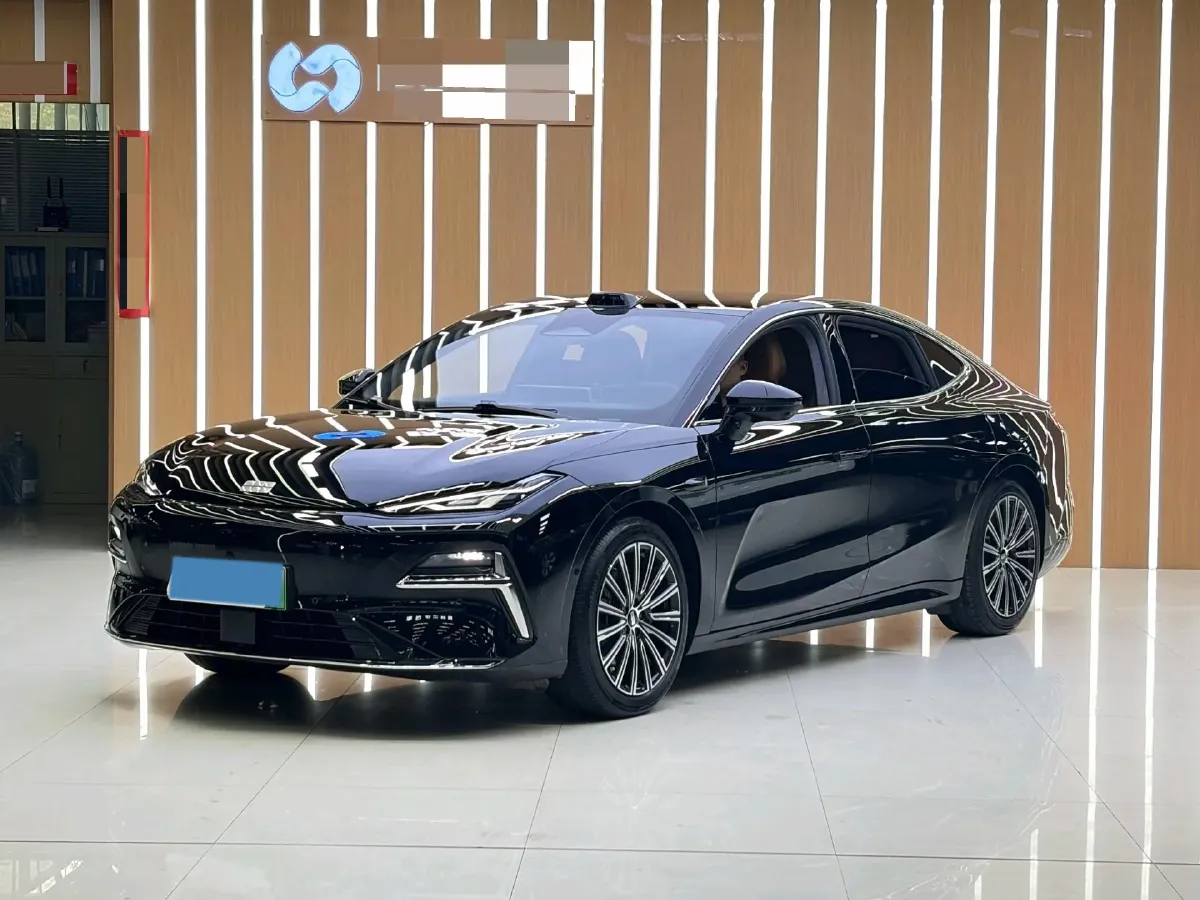 2025 Geely Galaxy Starshine 8 1.5L 112HP L4 1DHT PHEV,autocango,china used car exporter,china ev exporter,chinese used car exporter,chinese used ev exporter