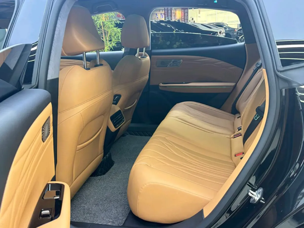 2025 Geely Galaxy Starshine 8 1.5L 112HP L4 1DHT PHEV,autocango,china used car exporter,china ev exporter,chinese used car exporter,chinese used ev exporter