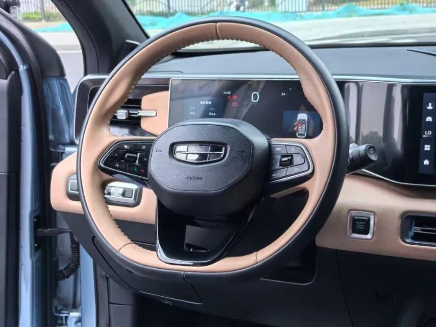 2023 Geely ICON 1.5T 181HP L4 7DCT,autocango,china used car exporter,china ev exporter,chinese used car exporter,chinese used ev exporter