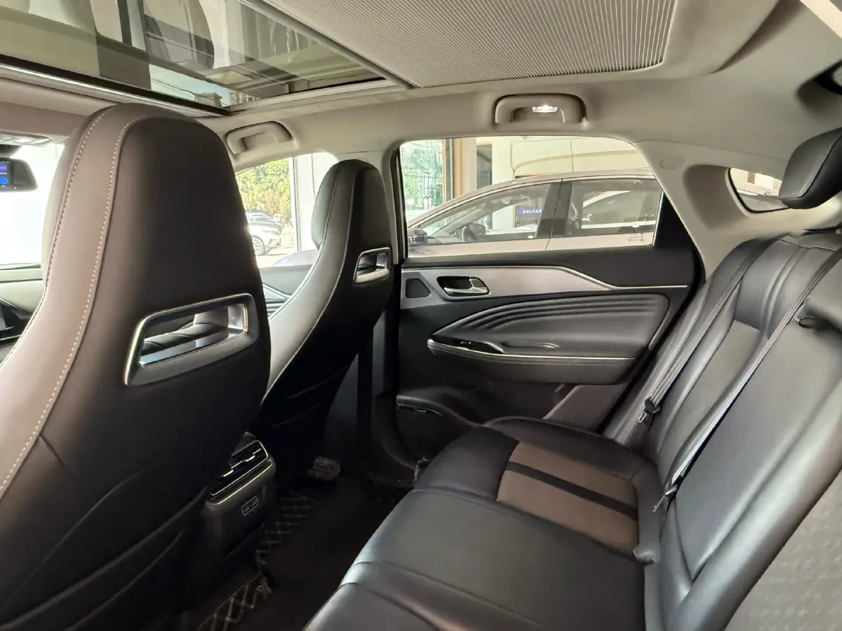 2022 ChangAn Oshan Z6 1.5T 170HP L4 6TCT PHEV 28.4KWH,autocango,china used car exporter,china ev exporter,chinese used car exporter,chinese used ev exporter