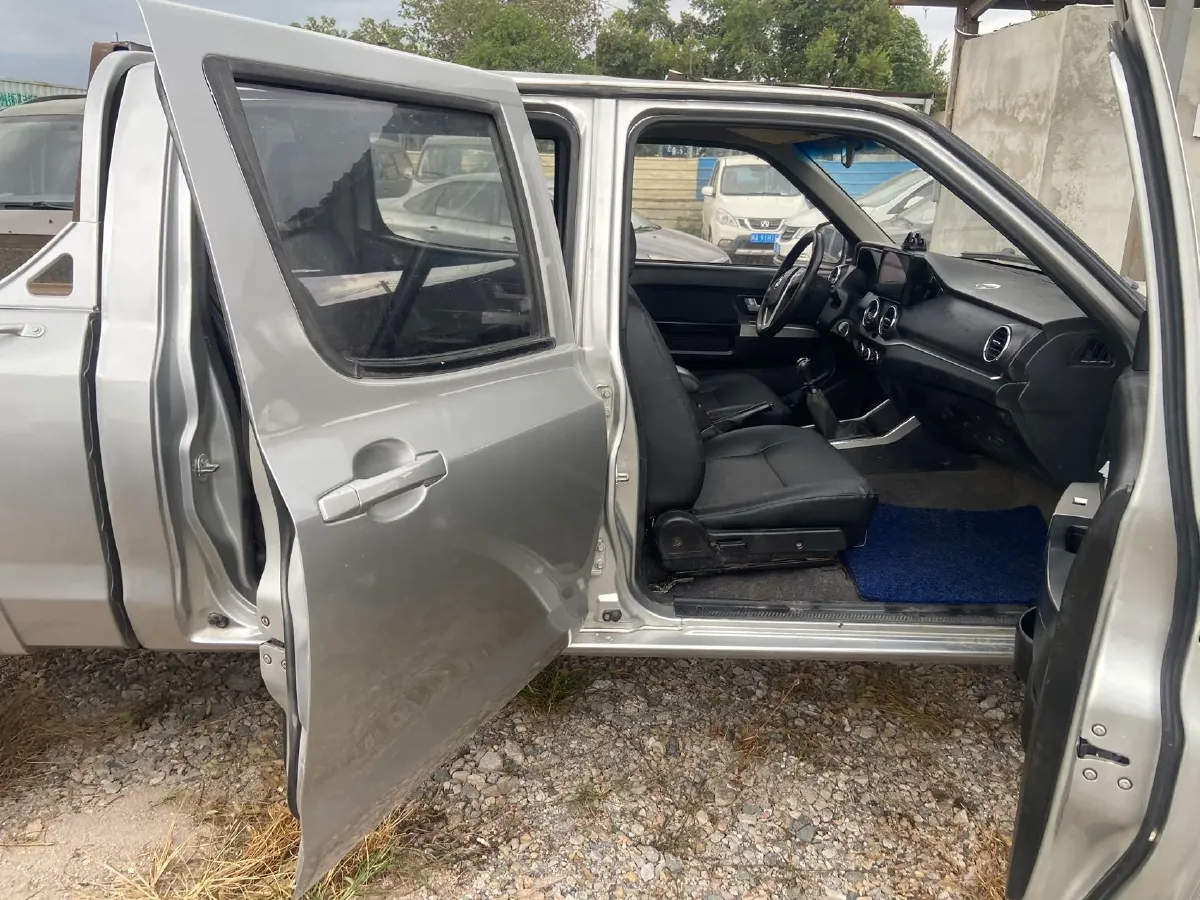 2018 Dongfeng RuiQi 2.5T 140HP L4 6MT,autocango,china used car exporter,china ev exporter,chinese used car exporter,chinese used ev exporter