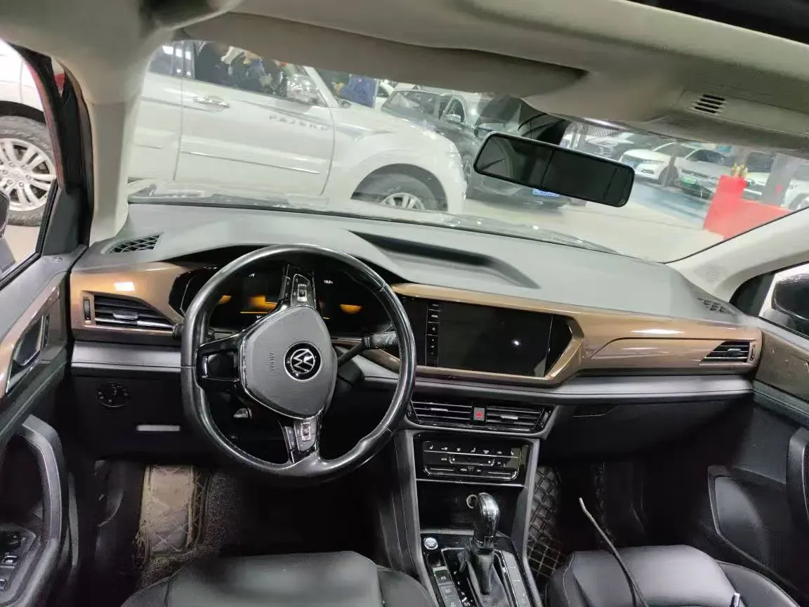 2021 Volkswagen Tharu 1.4T 150HP L4 7DCT,autocango,china used car exporter,china ev exporter,chinese used car exporter,chinese used ev exporter