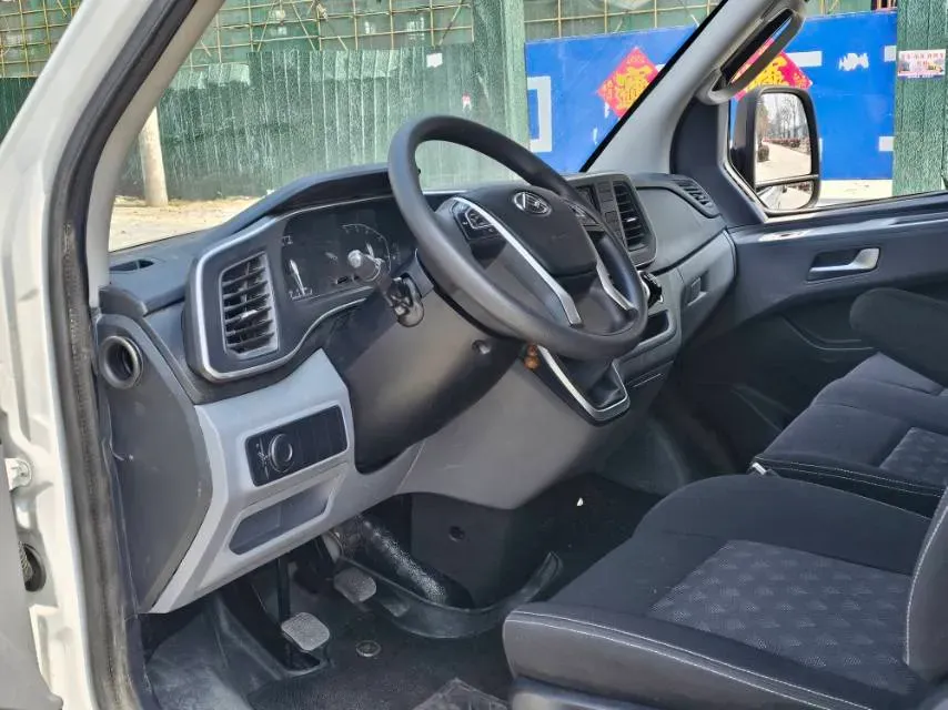 2023 DongFeng DFAC YuFeng 2.0T 136HP L4 6MT,autocango,china used car exporter,china ev exporter,chinese used car exporter,chinese used ev exporter