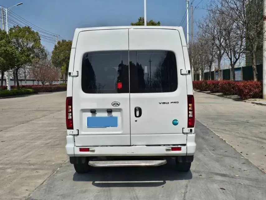 2023 DongFeng DFAC YuFeng 2.0T 136HP L4 6MT,autocango,china used car exporter,china ev exporter,chinese used car exporter,chinese used ev exporter