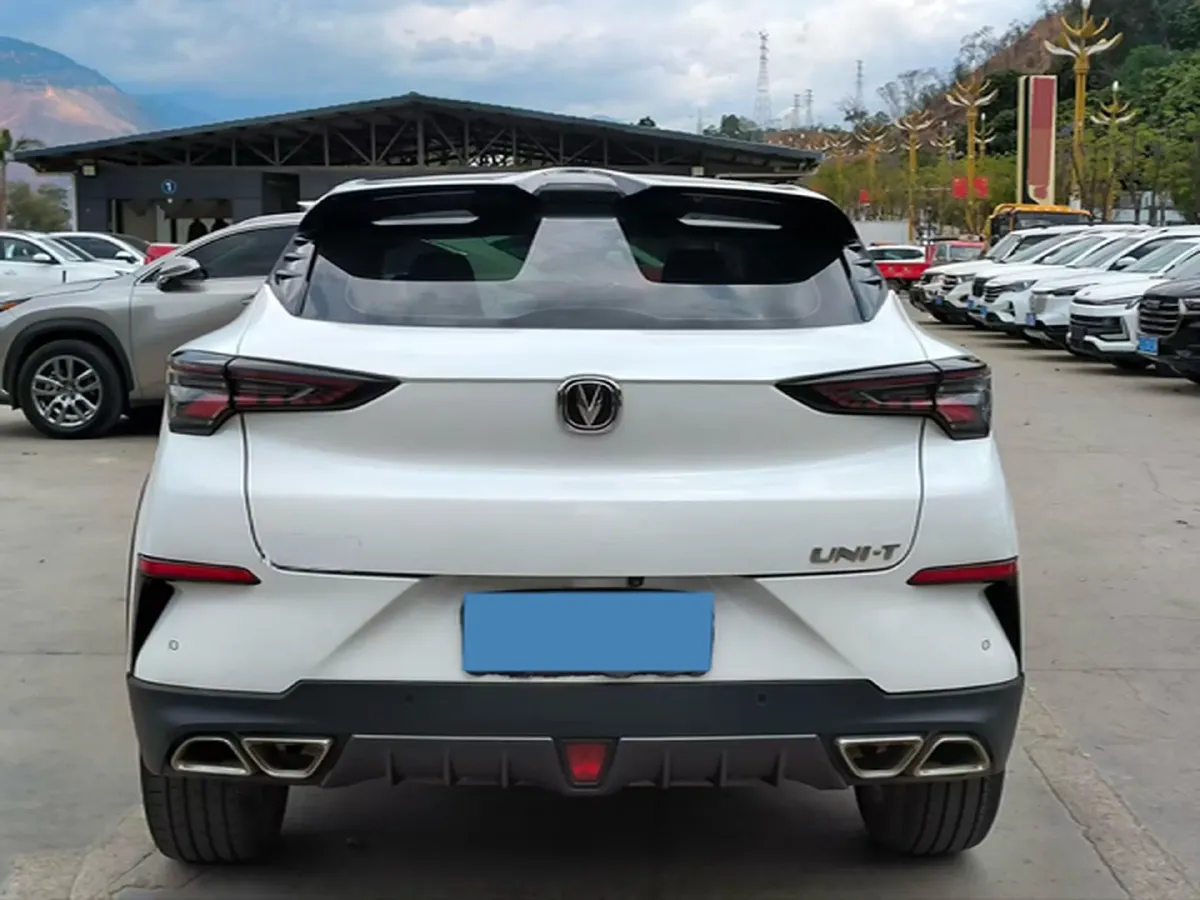 2020 ChangAn UNI-T 1.5T 180HP L4 7DCT,autocango,china used car exporter,china ev exporter,chinese used car exporter,chinese used ev exporter