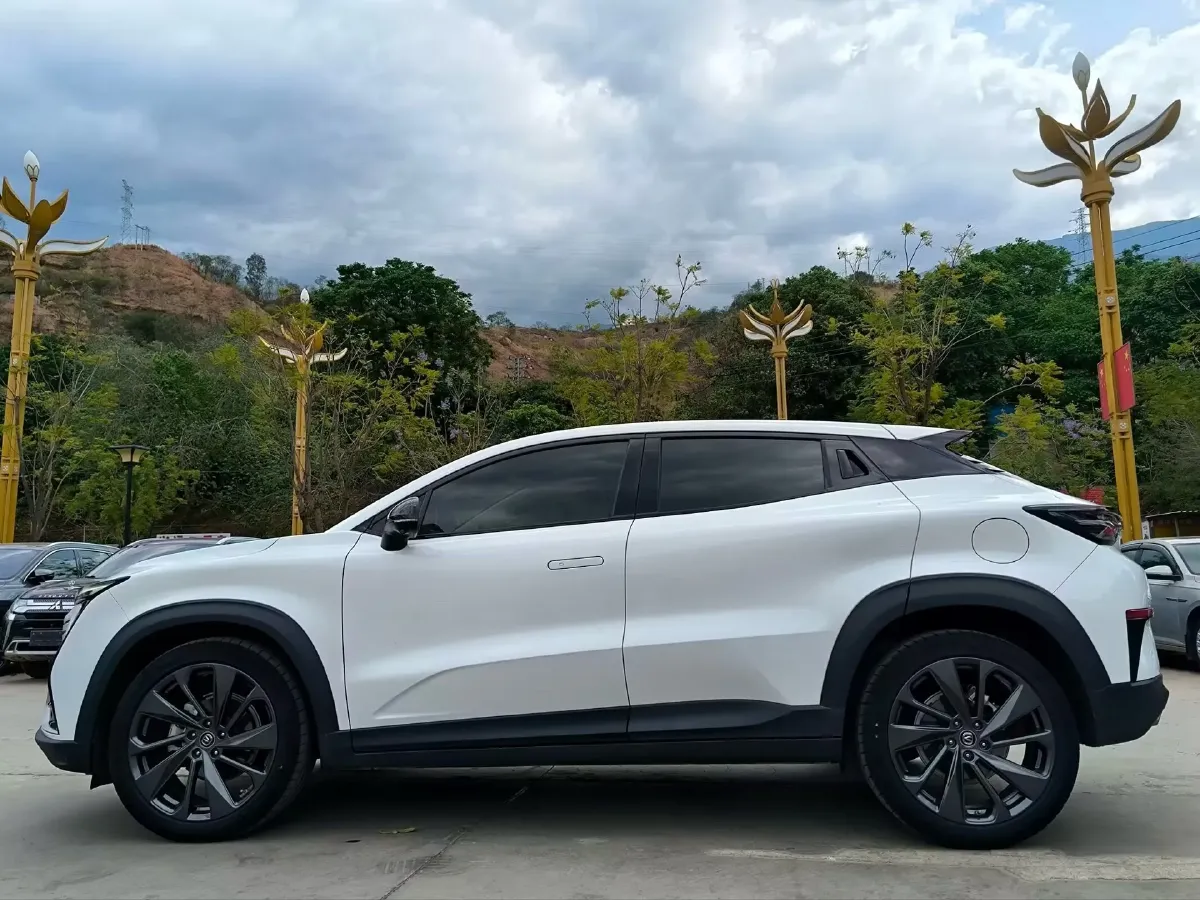 2020 ChangAn UNI-T 1.5T 180HP L4 7DCT,autocango,china used car exporter,china ev exporter,chinese used car exporter,chinese used ev exporter