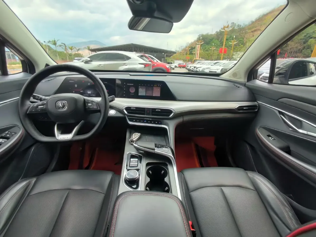 2020 ChangAn UNI-T 1.5T 180HP L4 7DCT,autocango,china used car exporter,china ev exporter,chinese used car exporter,chinese used ev exporter